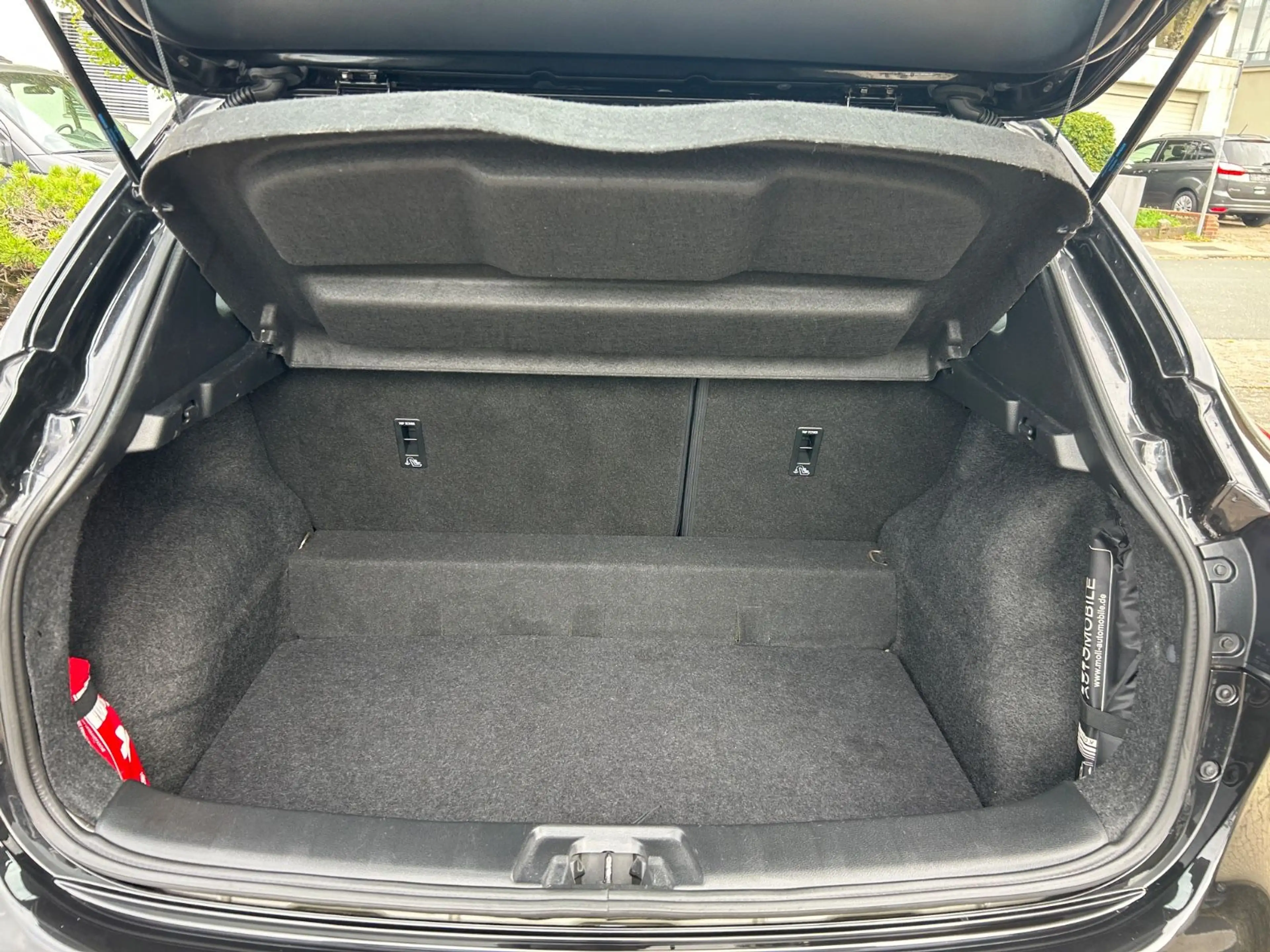 Nissan Qashqai Visia — photo 11
