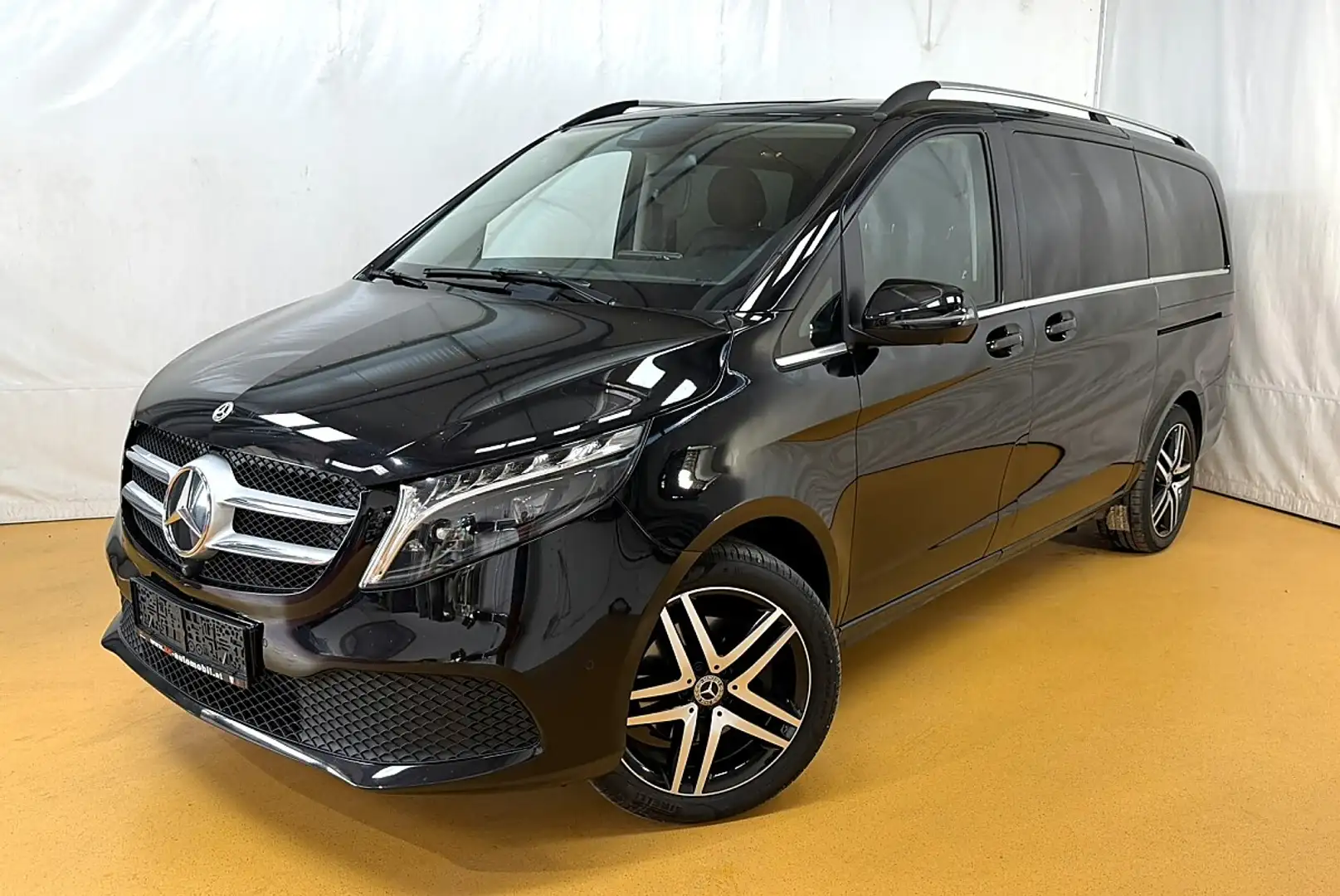 Mercedes-Benz V 220 d Kombi 4MATIC lang Avantgarde Aut. Schwarz - 1