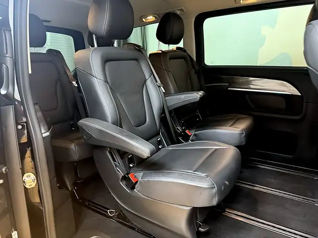 Mercedes-Benz V-Class view 5