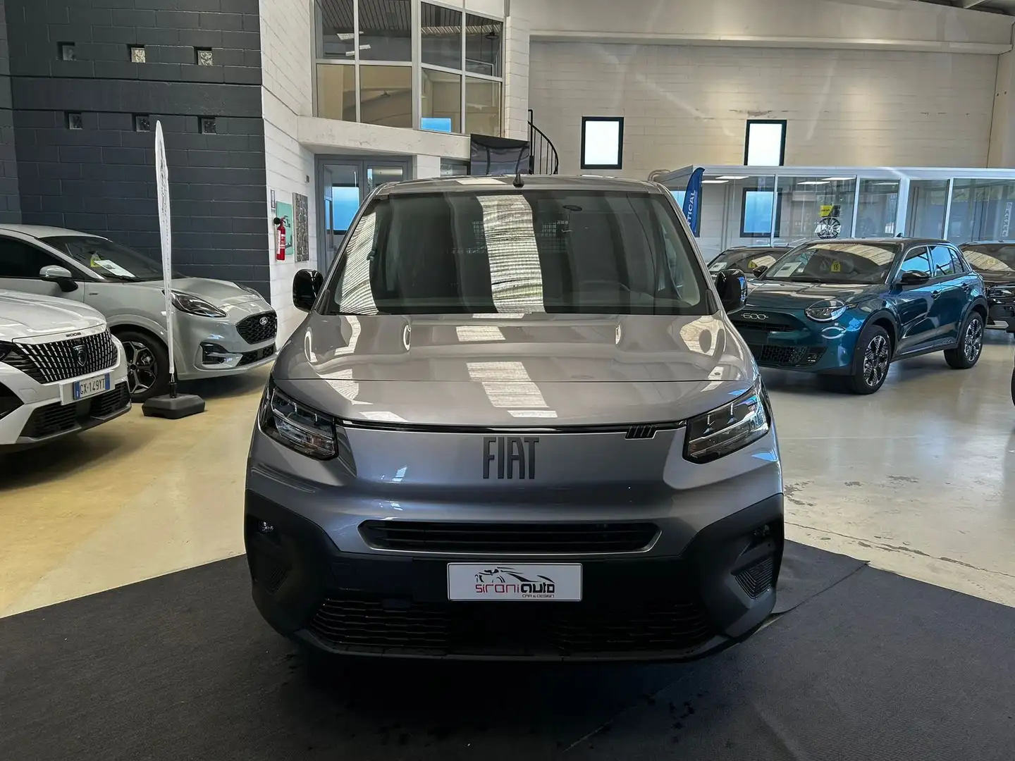 Fiat Doblo 1.5 BlueHdi 130CV PL Combi N1 IVA ESCLUSA Gris - 2