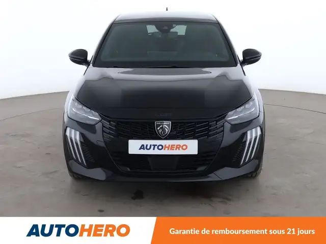 Peugeot 208 view 9