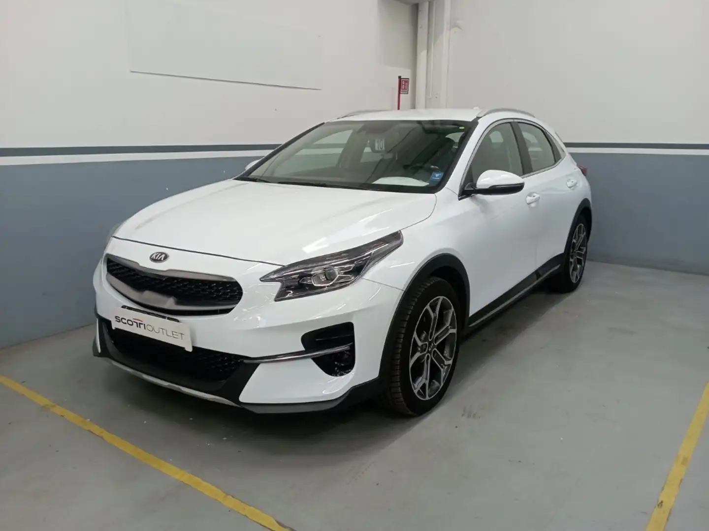 Kia XCeed 1.0 t-gdi Style Gpl 111cv Weiß - 1