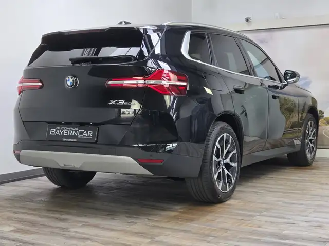 BMW X3 view 6