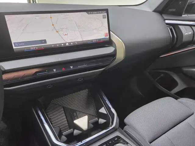 BMW X3 view 9