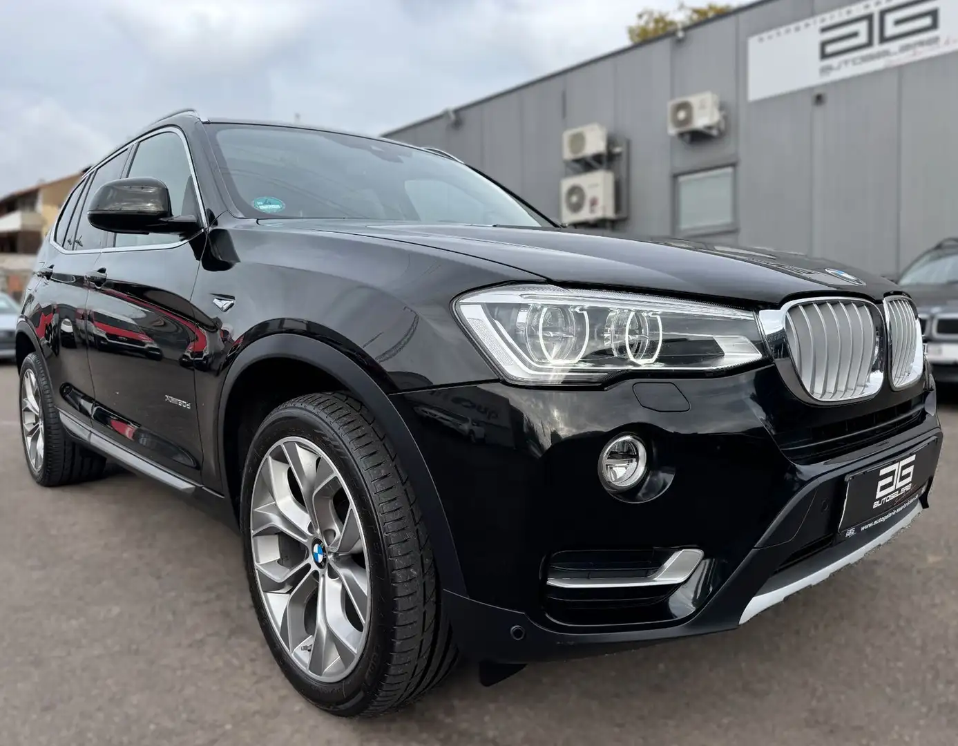 BMW X3 xDrive 30d Automatik *1.Hand/Leder/HUD/AHK* Noir - 1