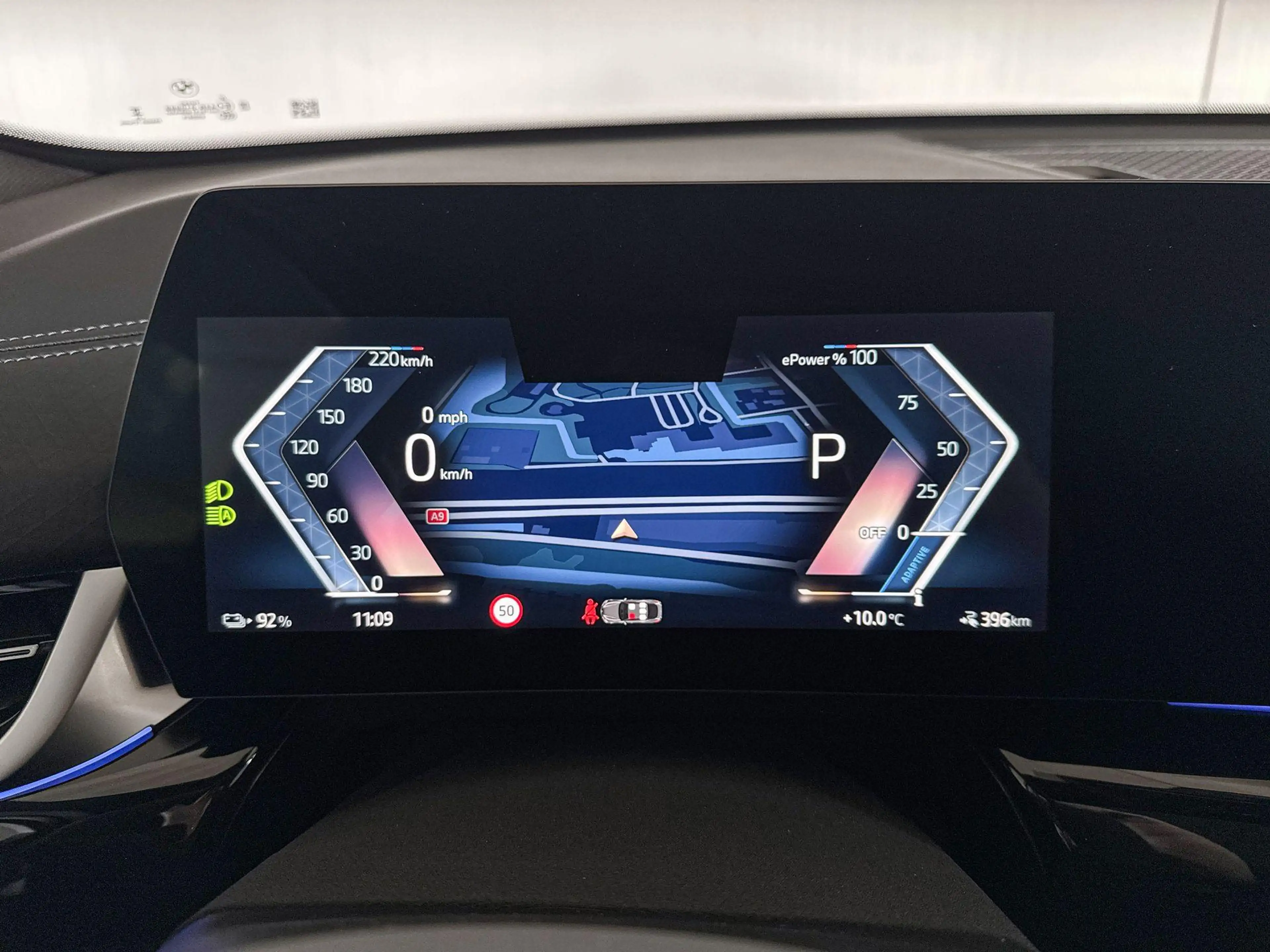 BMW iX2 eDrive20 67 kWh M Sport Edition — photo 13