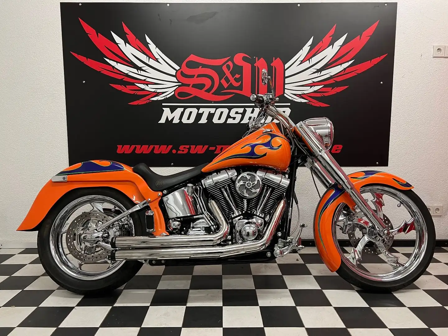 Harley-Davidson FLSTFI Fat Boy *Custombike* Orange - 1