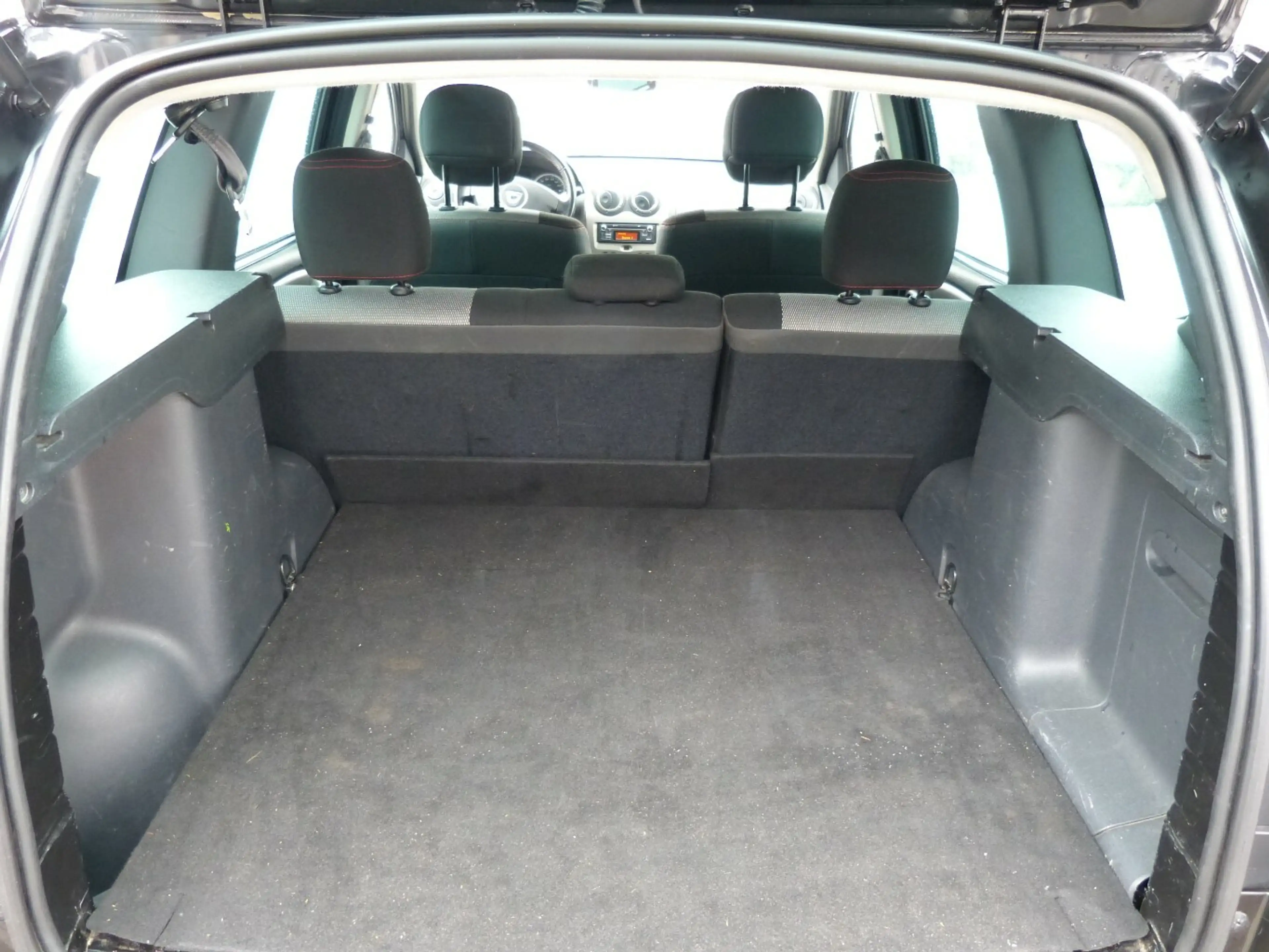 Dacia Duster Delsey 4x4 DCI 110 FAP [AHK/TÜV] — photo 14