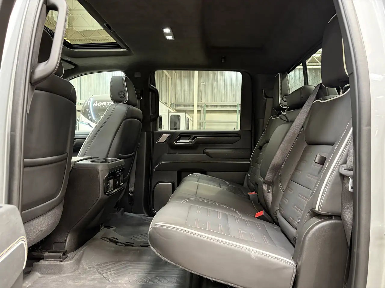 GMC Sierra 2500HD снимка GMC Sierra 2500HD