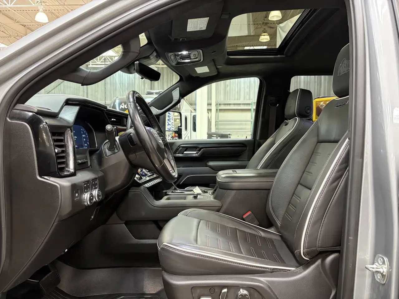 GMC Sierra 2500HD снимка GMC Sierra 2500HD
