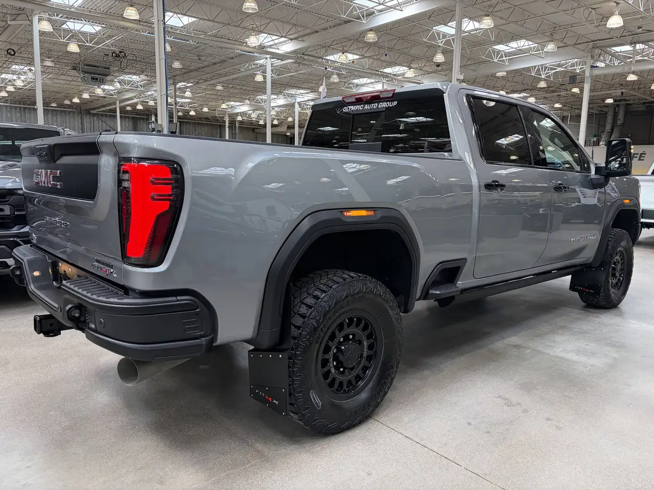 GMC Sierra 2500HD снимка GMC Sierra 2500HD
