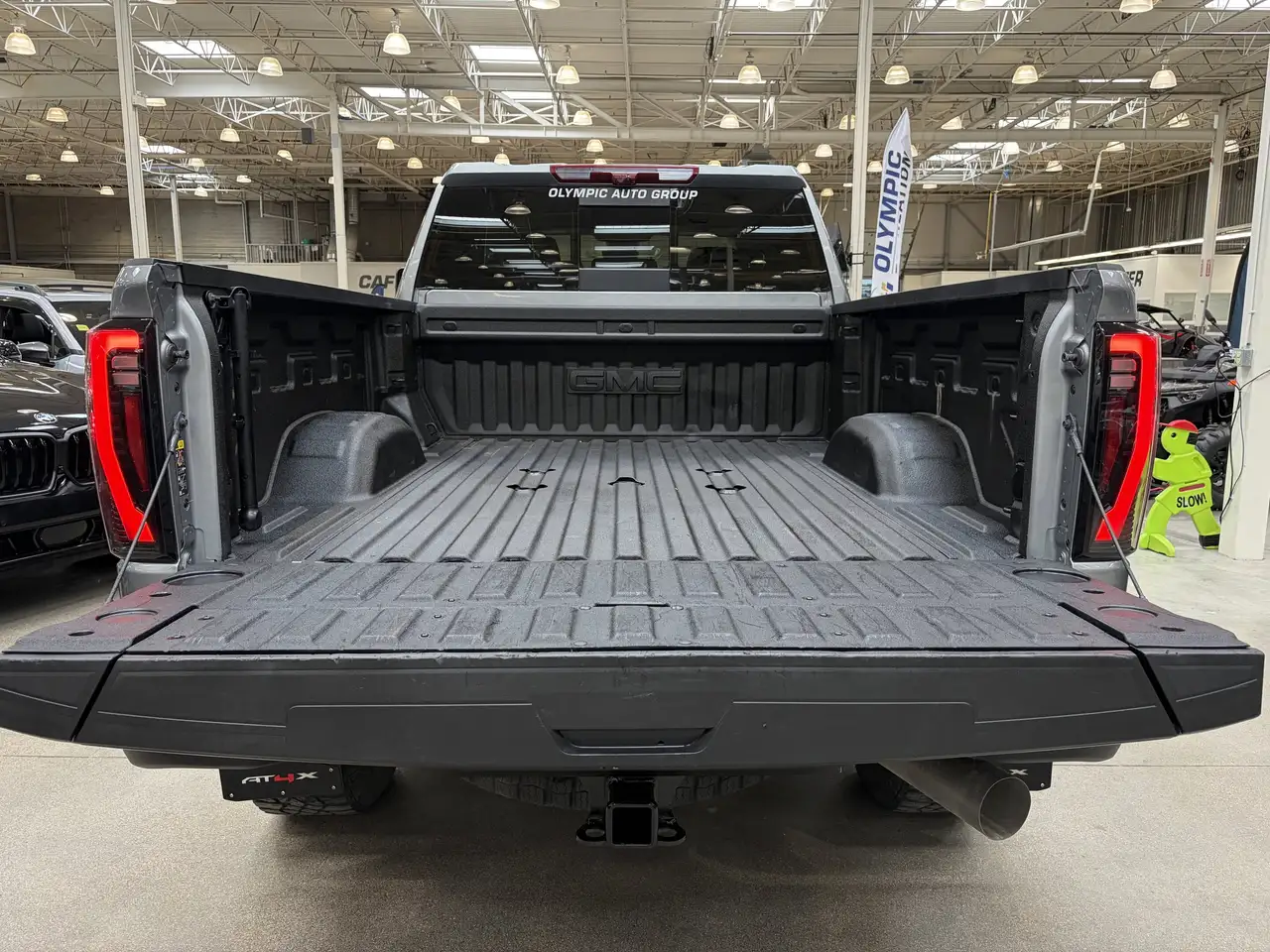 GMC Sierra 2500HD снимка GMC Sierra 2500HD