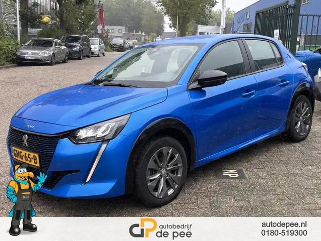 Peugeot E-208 view 2