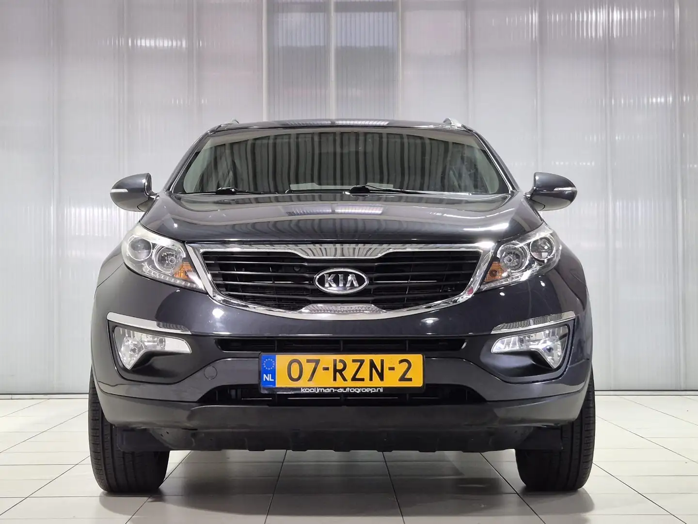Kia Sportage 1.6 GDI X-ecutive Plus Pack , Trekhaak, Bluetooth, Grijs - 2