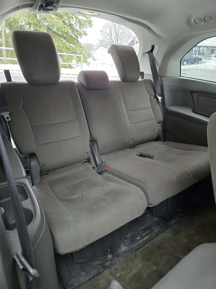 Honda Odyssey снимка Honda Odyssey