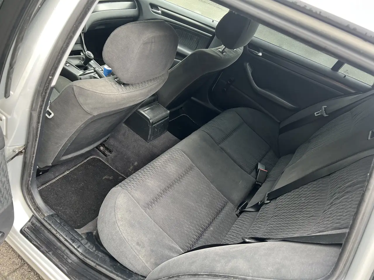 BMW 318i touring, foto 12