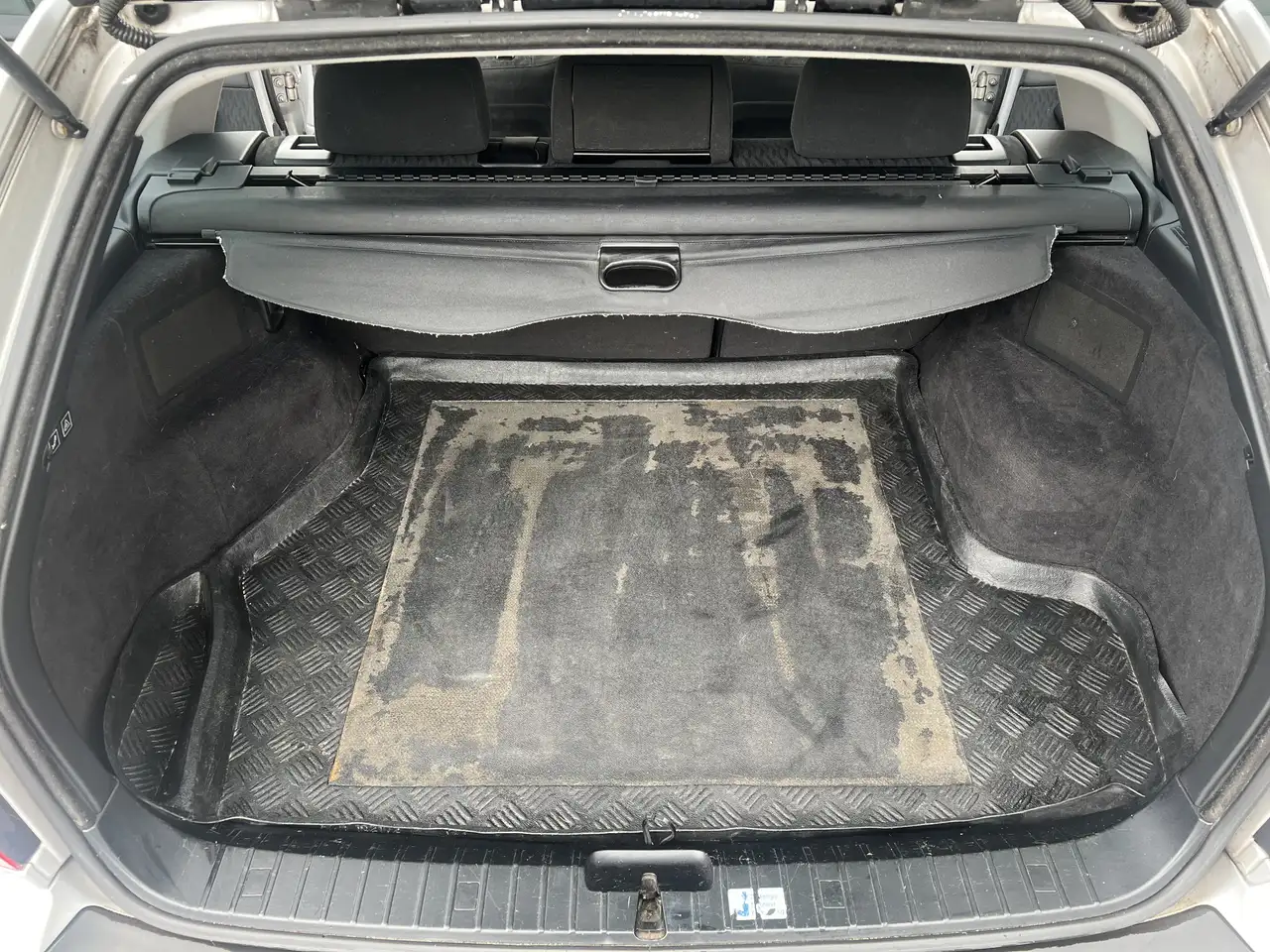 BMW 318i touring, foto 9