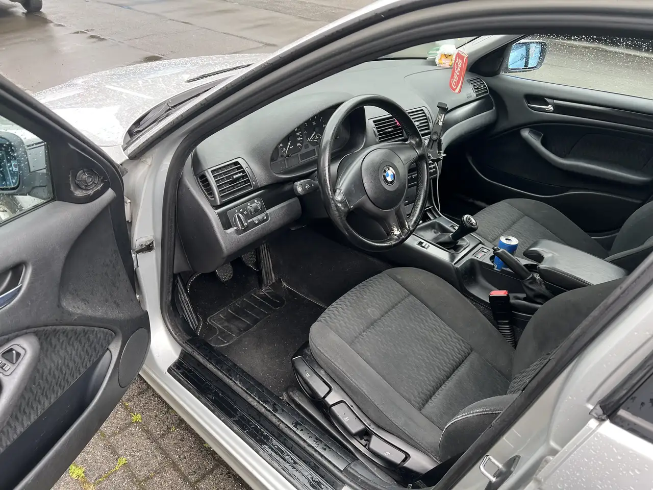 BMW 318i touring, foto 10