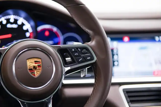 Porsche Panamera view 10
