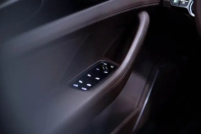 Porsche Panamera view 15