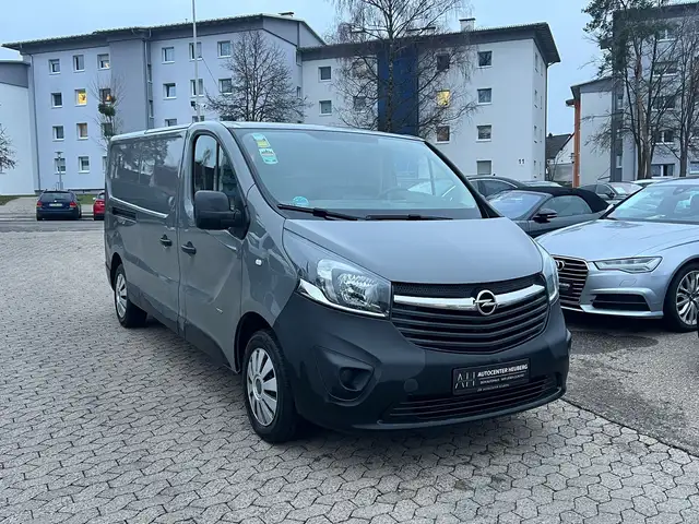 Opel Vivaro KASTEN *1 HAND*EURO 6*TÜV 10.2027*