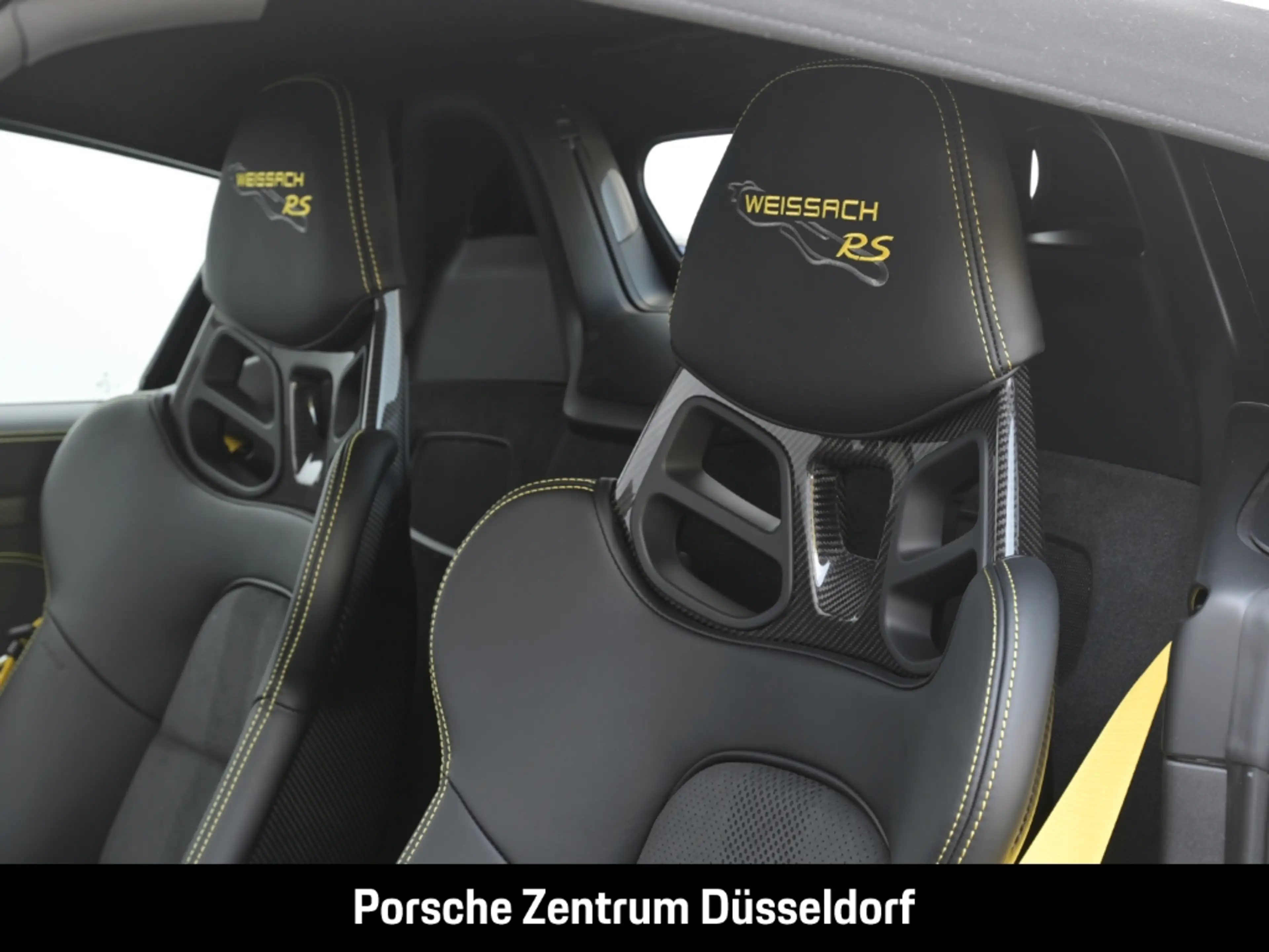 Porsche 718 Spyder RS — photo 14