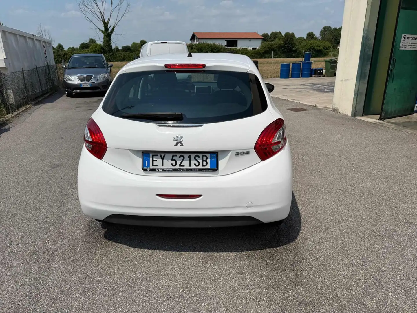Peugeot 208 1° serie PureTech 68 Active Bianco - 2