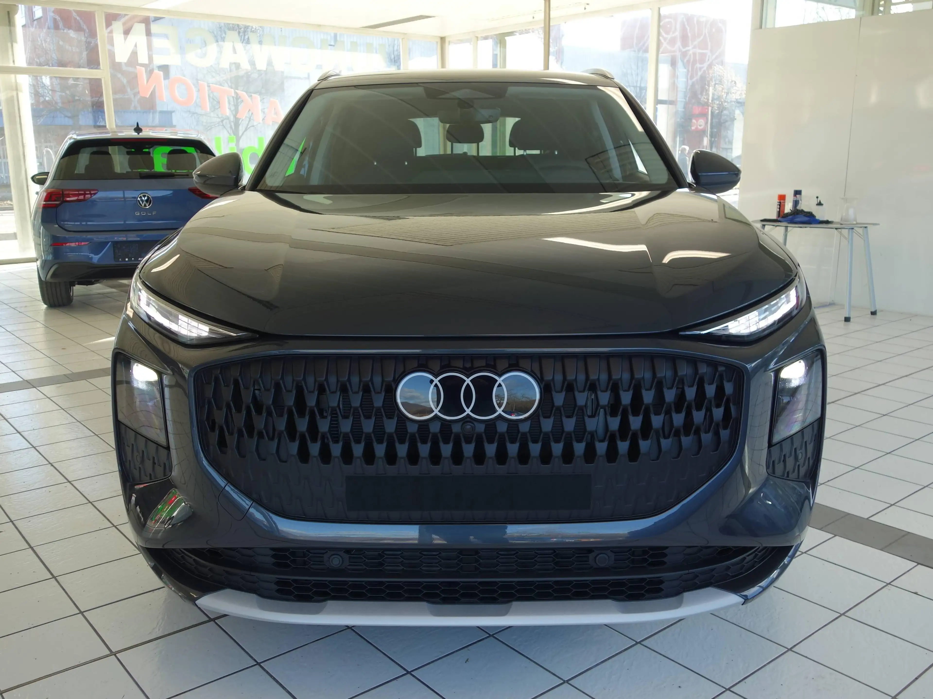 Audi Q3 TDI intense 110 kW — photo 4