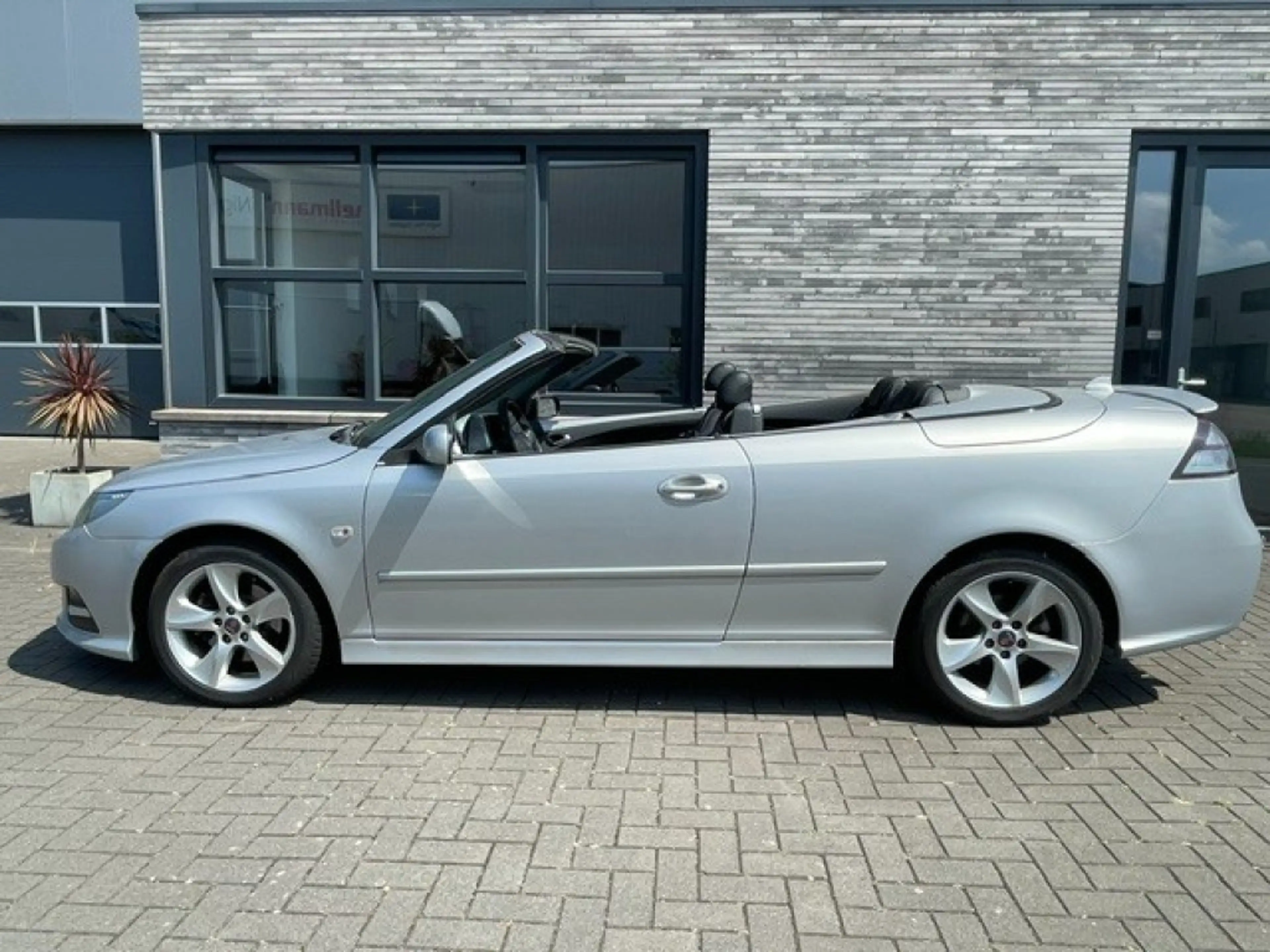 Saab 9-3 - — photo 4