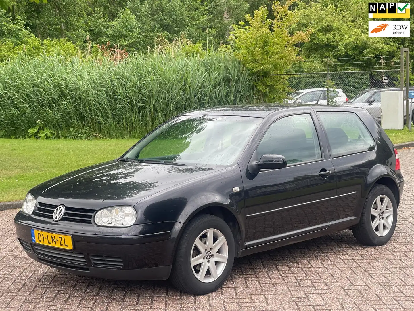Volkswagen Golf 1.6-16V Oxford/AIRCO/ELECRAMEN VOOR/TREKHAAK Negro - 1