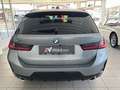 BMW 320 d xDrive A. Tour. MSportpaket AHK Panora. Glasdach Grau - thumbnail 4