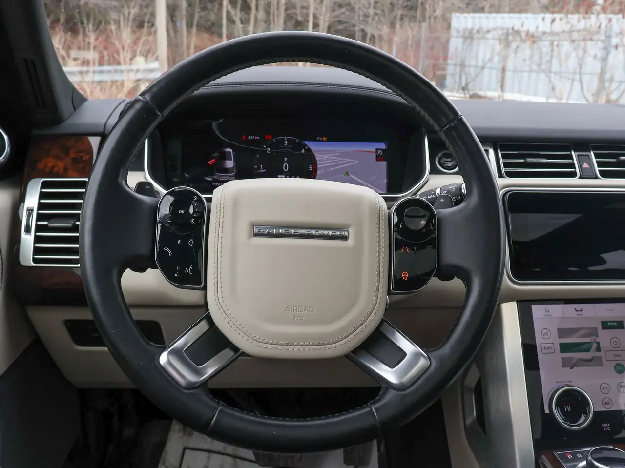 Land Rover Range Rover снимка Land Rover Range Rover