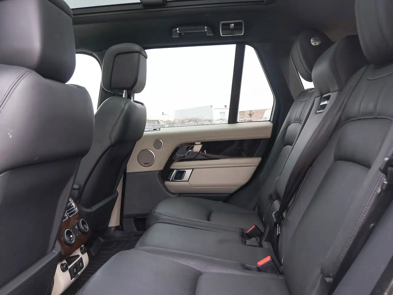 Land Rover Range Rover снимка Land Rover Range Rover