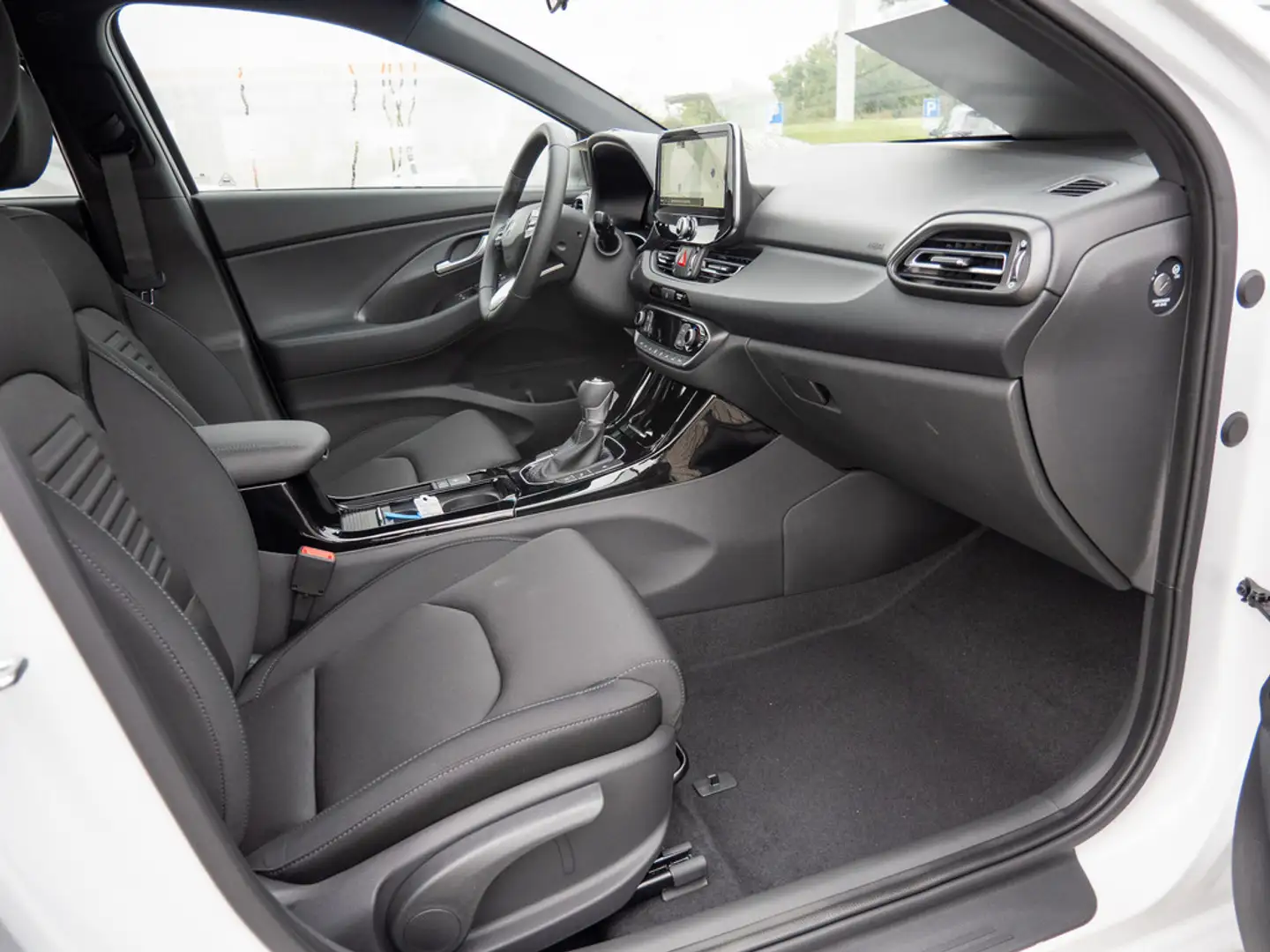 Hyundai i30 Kombi 1.0 T-GDi Advantage NAVI ACC LED Blanc - 2