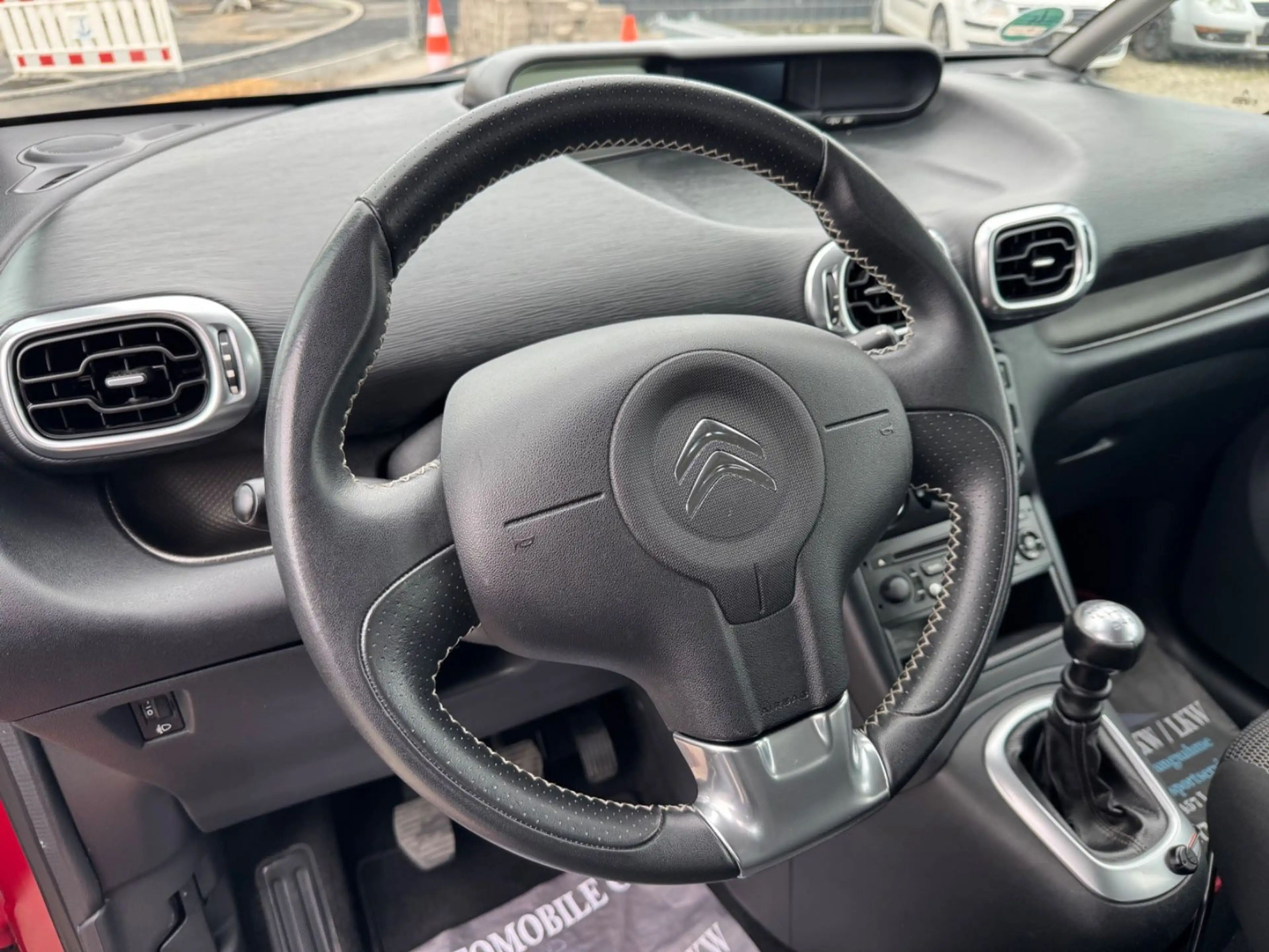 Citroen C3 Picasso 1.6 HDi Selection+Finanzierung+ — photo 15