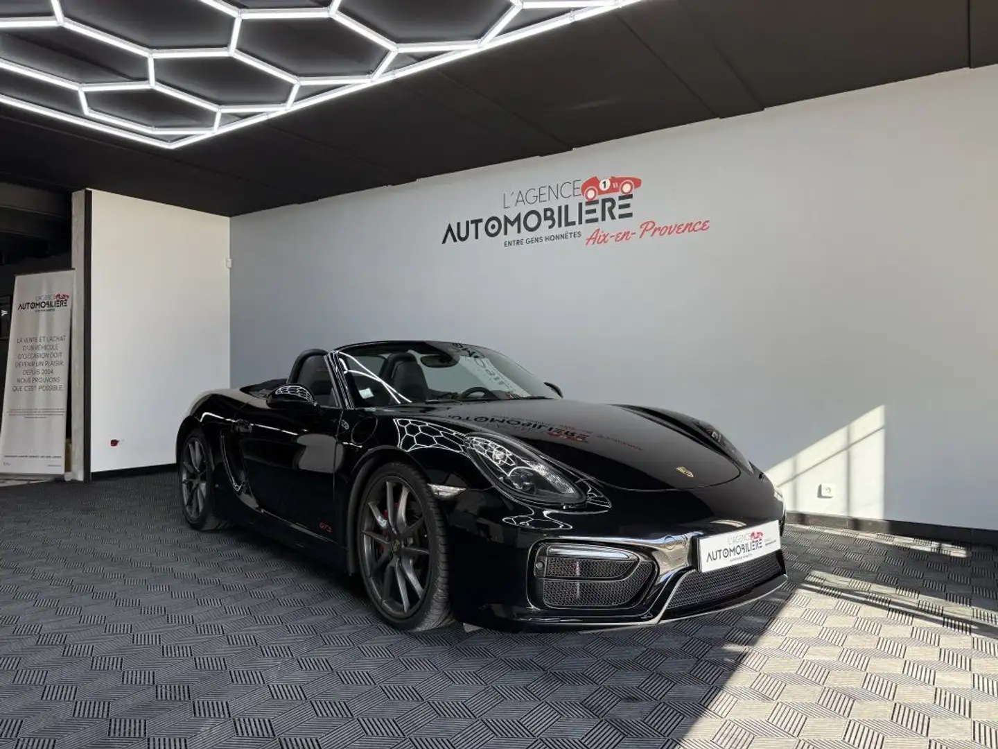 Porsche Boxster 981 GTS 3.4L PDK 330CV Schwarz - 1
