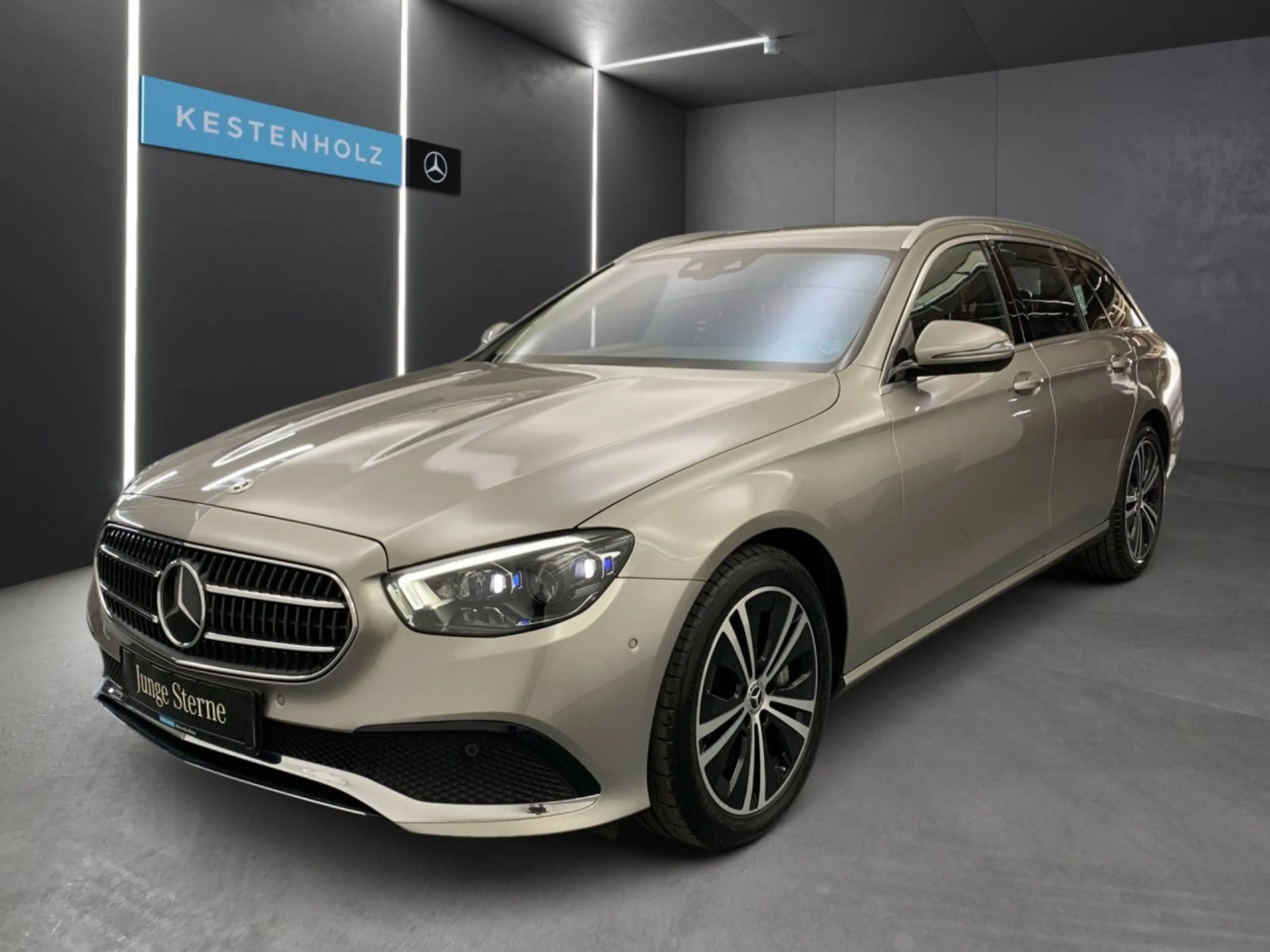 Mercedes-Benz E 400 d T 4M WideScreen Stdhzg Multibeam Distr+ 9G — photo 2