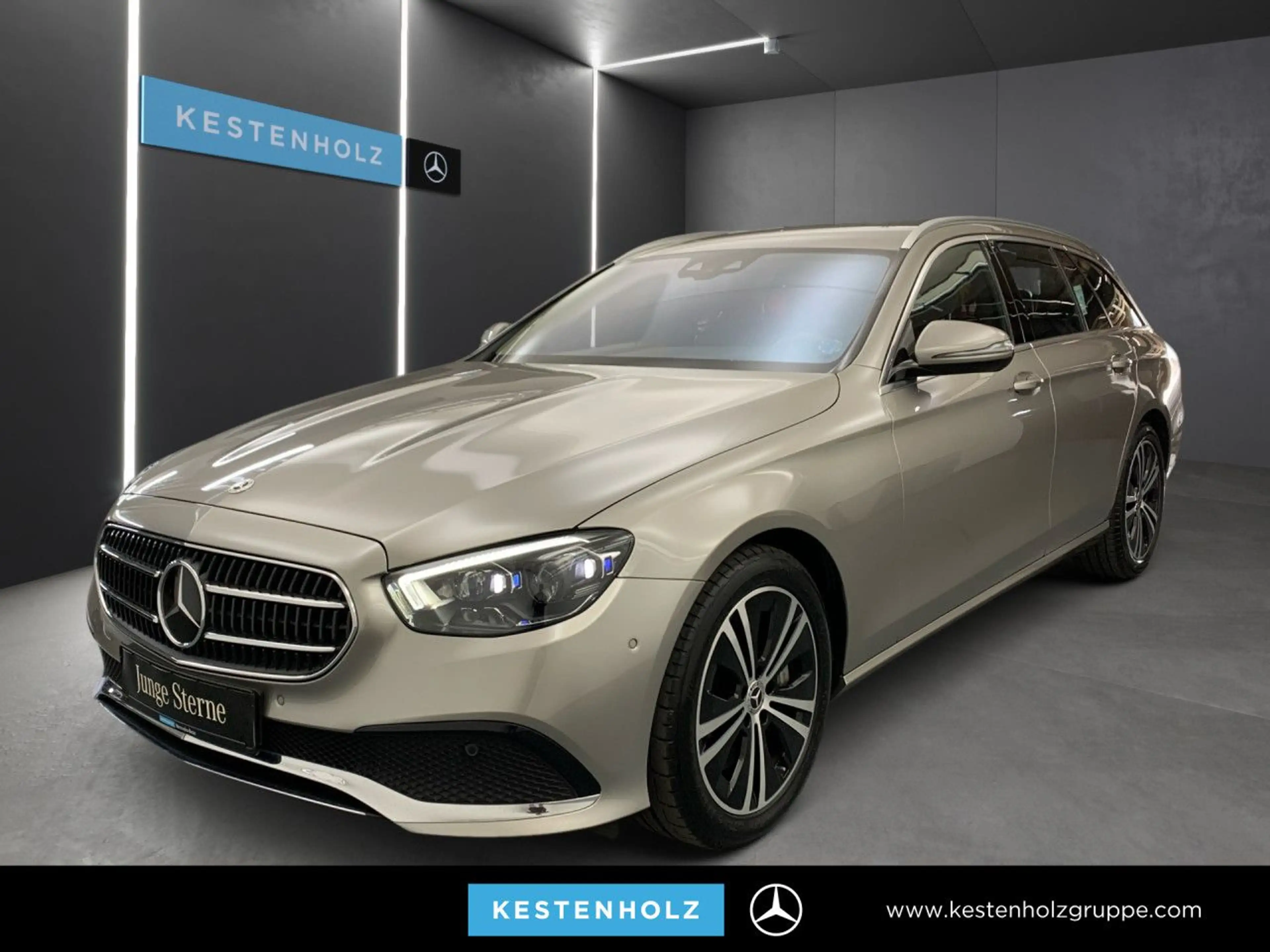 Mercedes-Benz E 400 d T 4M WideScreen Stdhzg Multibeam Distr+ 9G