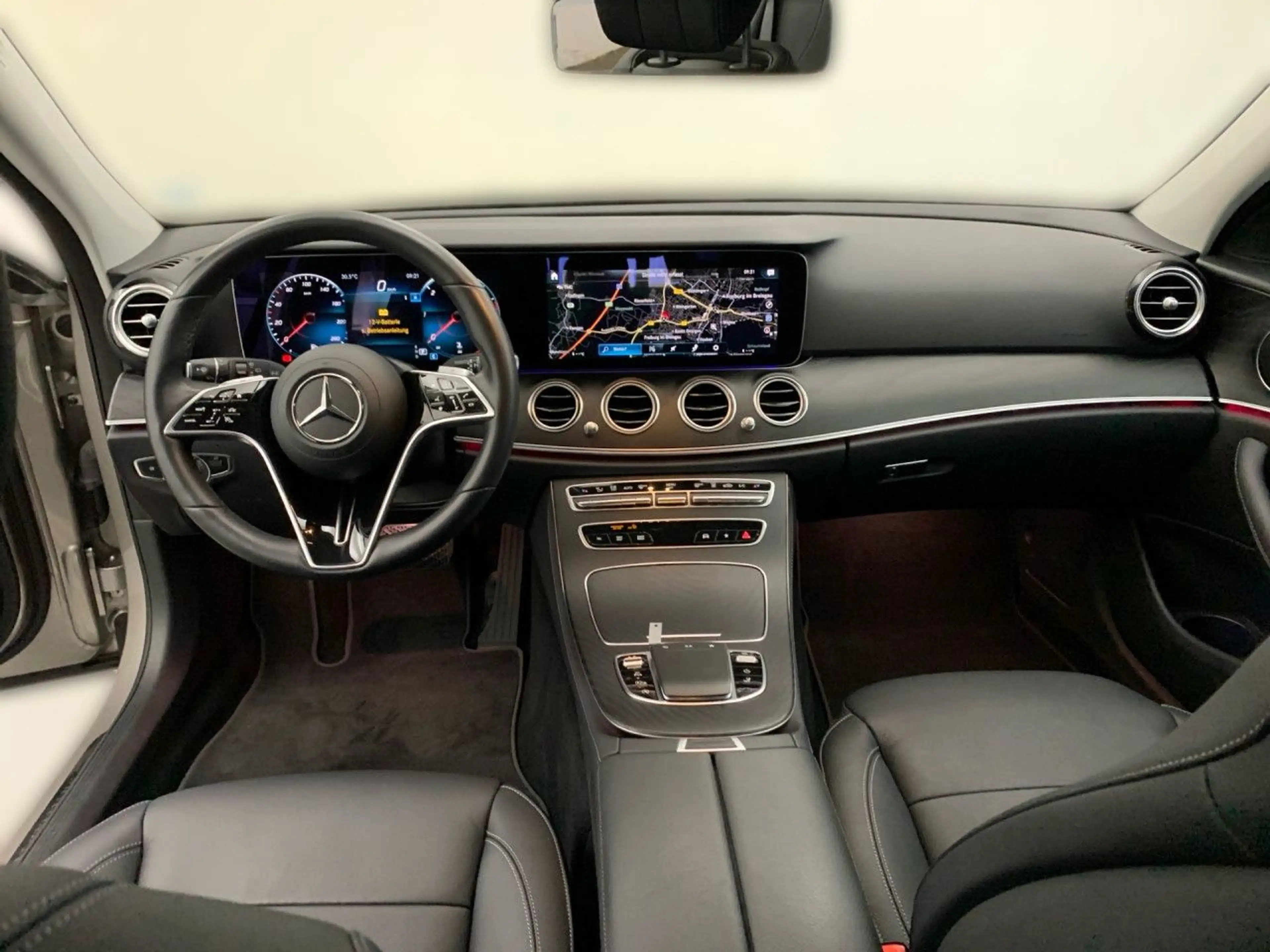 Mercedes-Benz E 400 d T 4M WideScreen Stdhzg Multibeam Distr+ 9G — photo 11