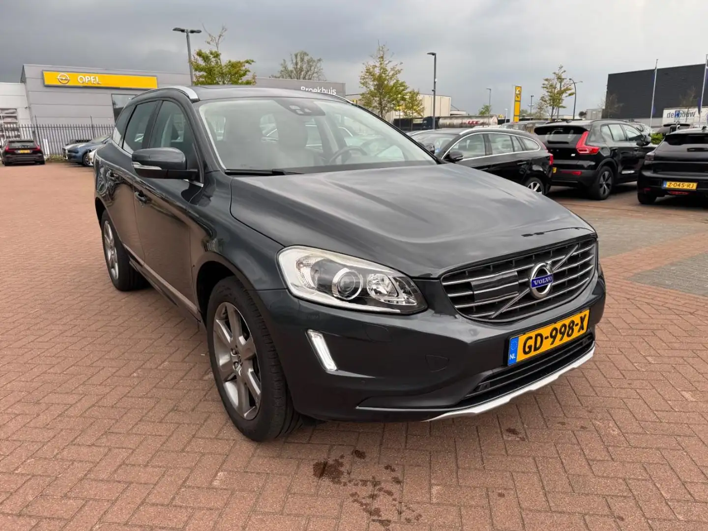 Volvo XC60 T5 Aut.8 Summum | Adaptieve Cruise Control | Schui Grijs - 2
