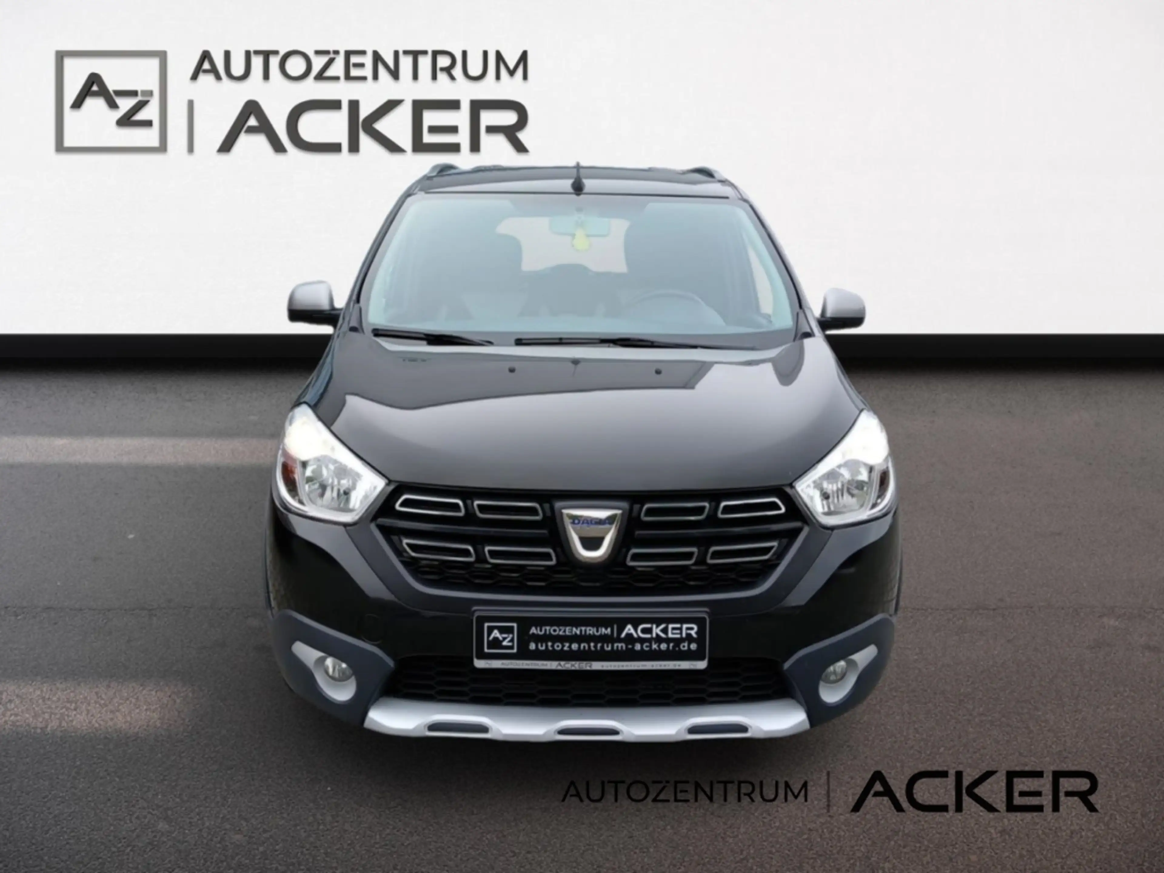 Dacia Lodgy Stepway Selection 1.5 BLUE dCi 115 Nav/RFK — photo 3