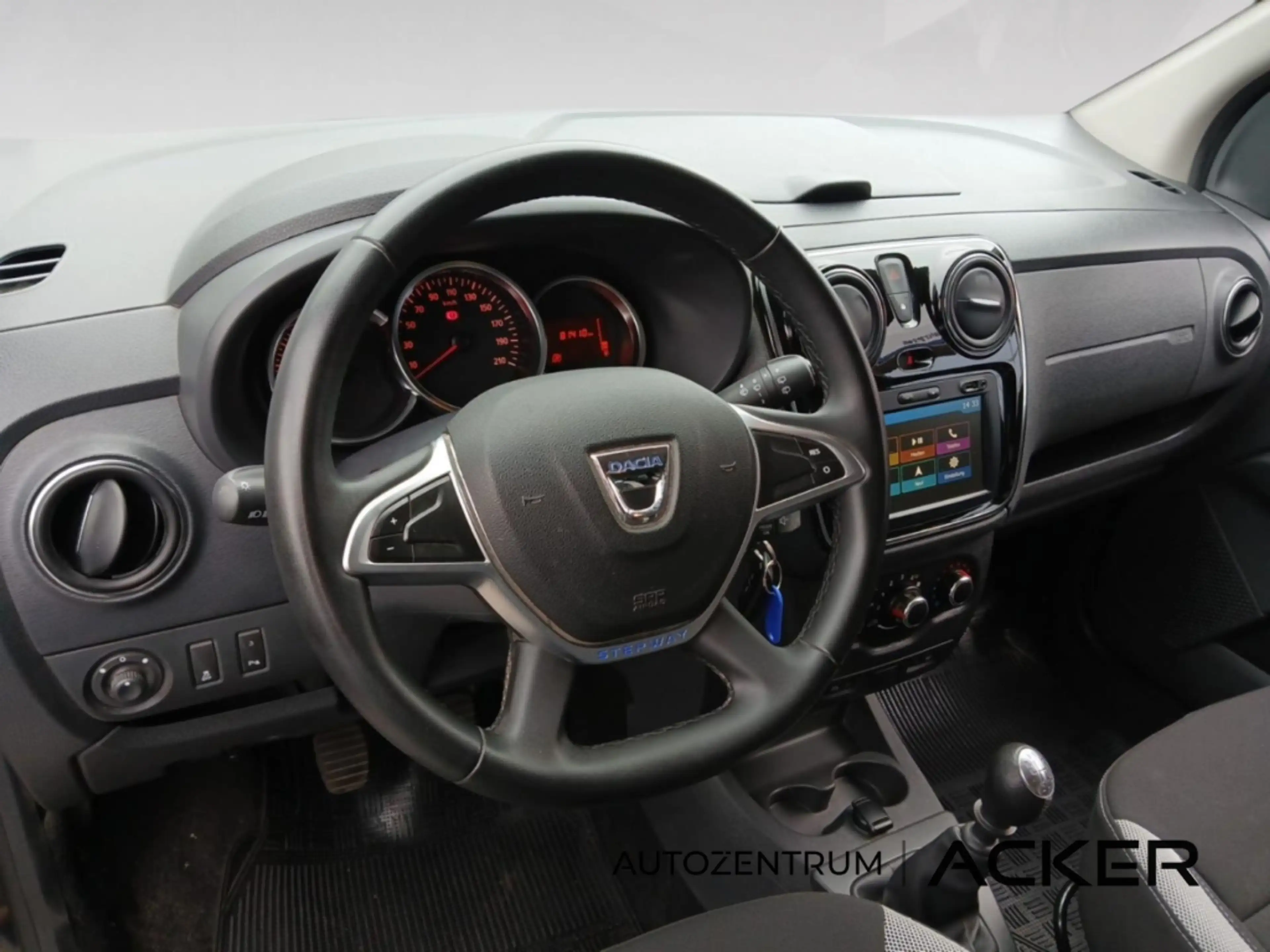 Dacia Lodgy Stepway Selection 1.5 BLUE dCi 115 Nav/RFK — photo 10