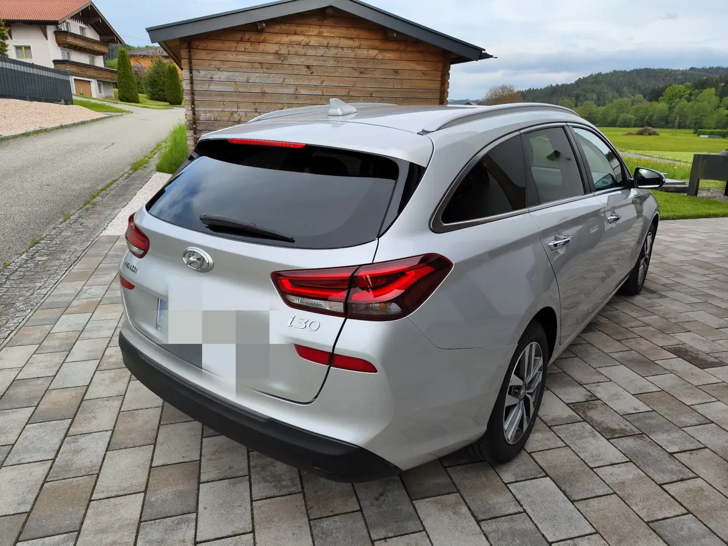 Hyundai i30 Kombi 1.6 CRDI DCT Premium *Automatik* - 2