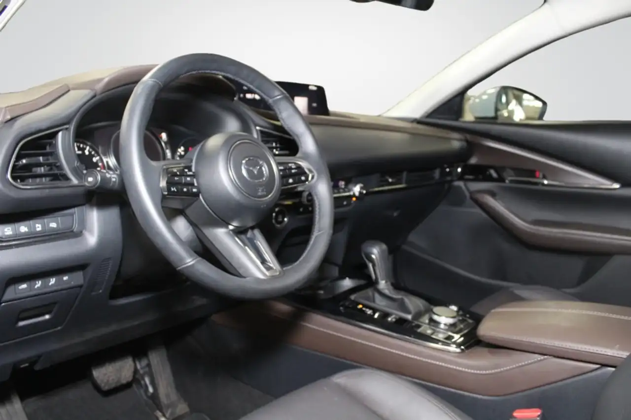 Mazda CX-30 снимка Mazda CX-30