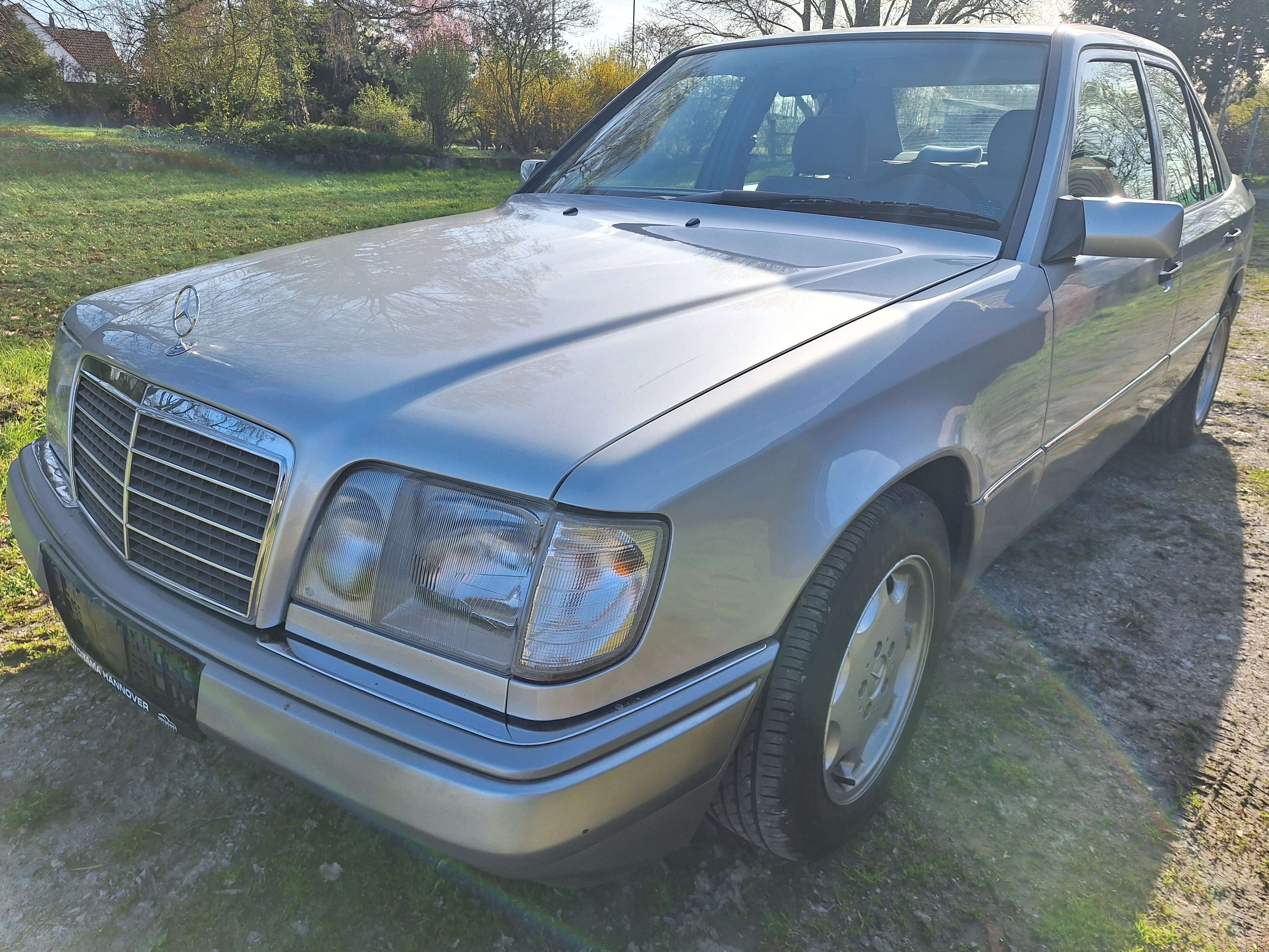 Second hand Mercedes Benz E-Class 200