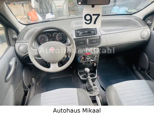 Fiat Punto view 11