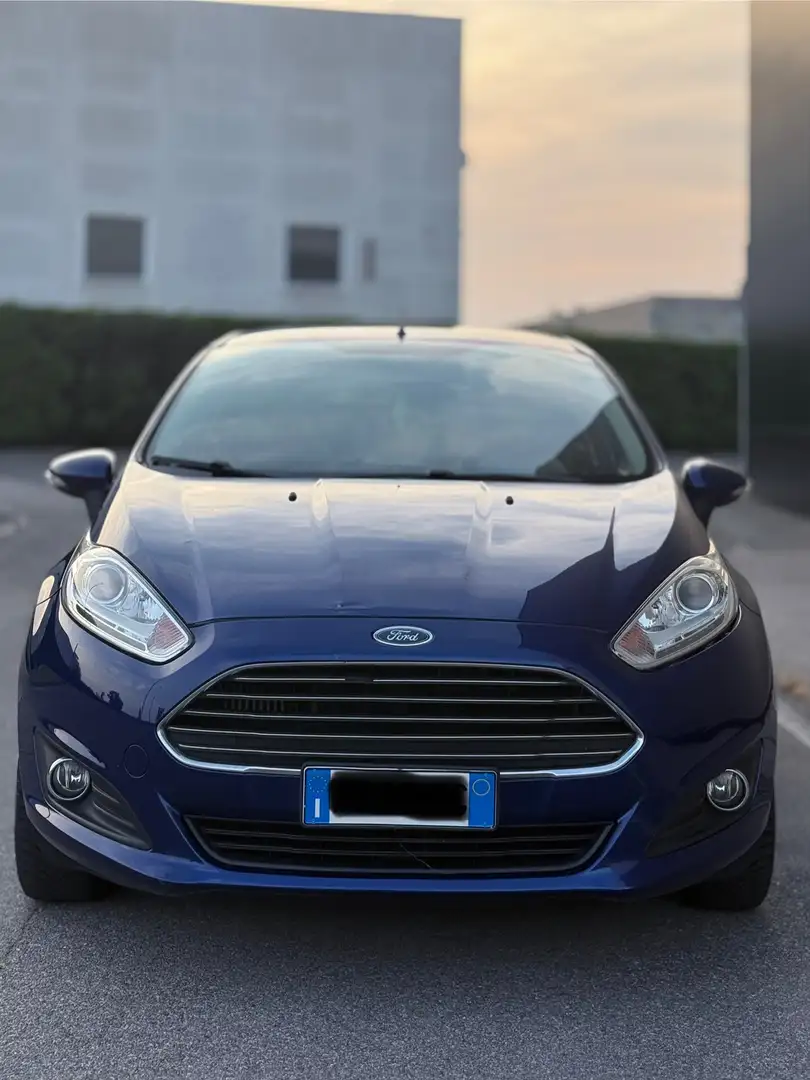 Ford Fiesta 5p 1.5 tdci Black&White 75cv E6 - 2