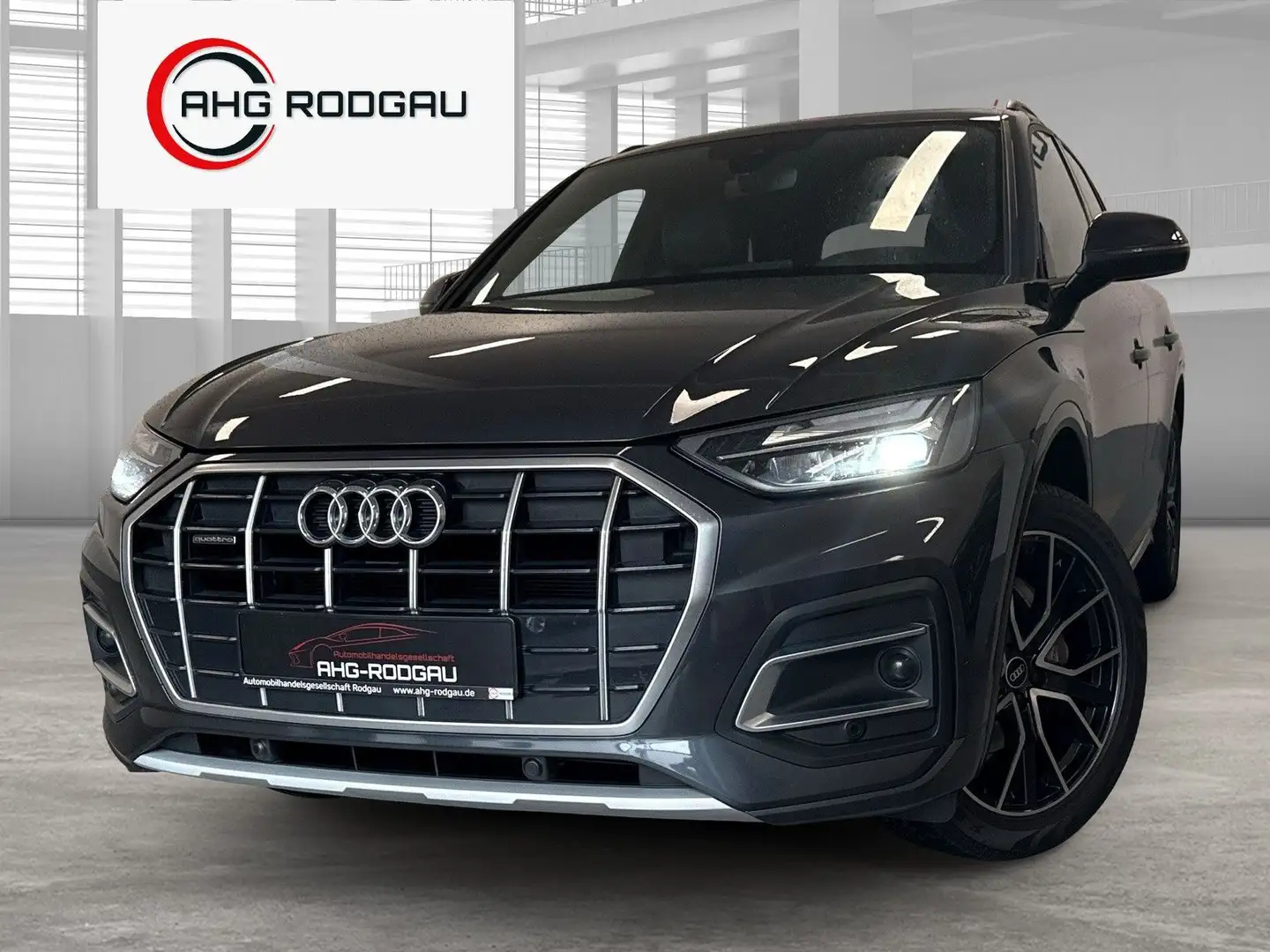 Audi Q5 40 TDI quattro/S line/MATRIX/KAMERA/VIRTUAL Grau - 2