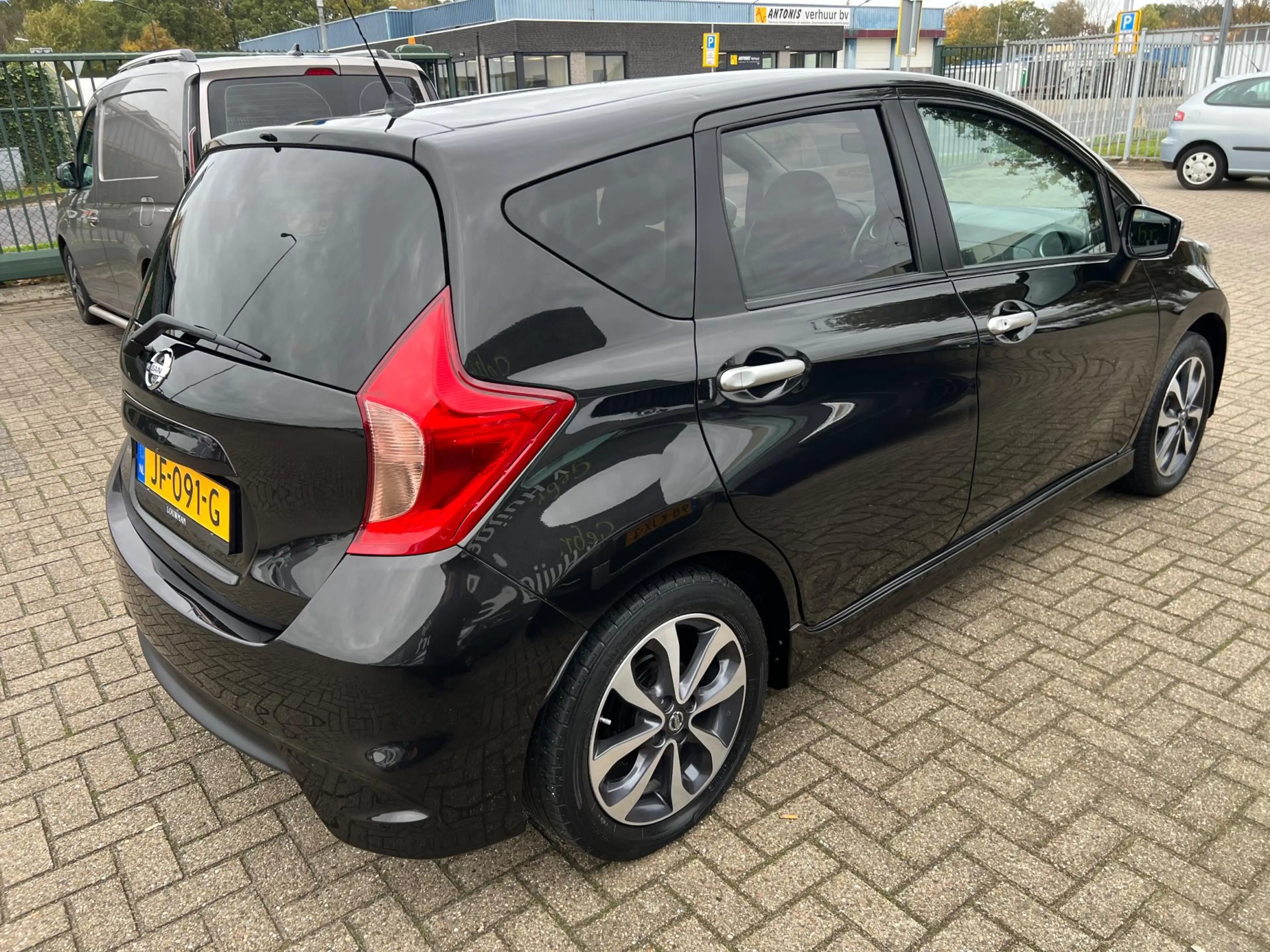 Nissan Note 1.2 N-TEC — photo 4