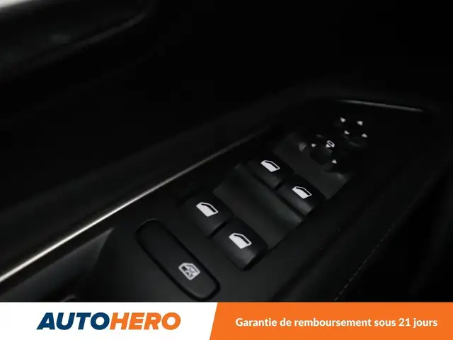 Peugeot 3008 view 29